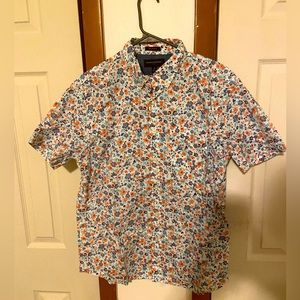 Banana Republic men’s floral shirt.